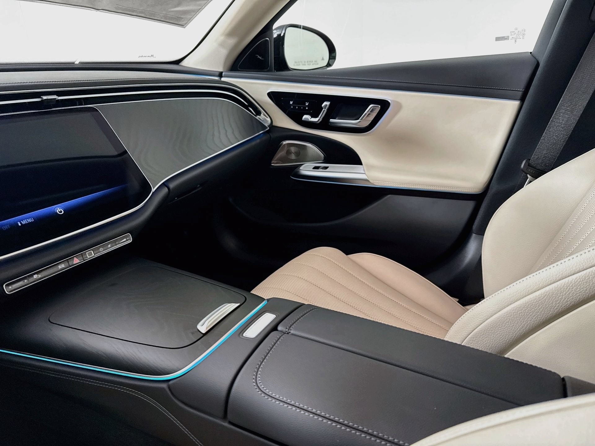 New 2027 Mercedes-Benz E 450 4MATIC Sedan image 26