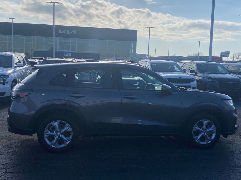 Used 2023 Honda HR-V LX image 8