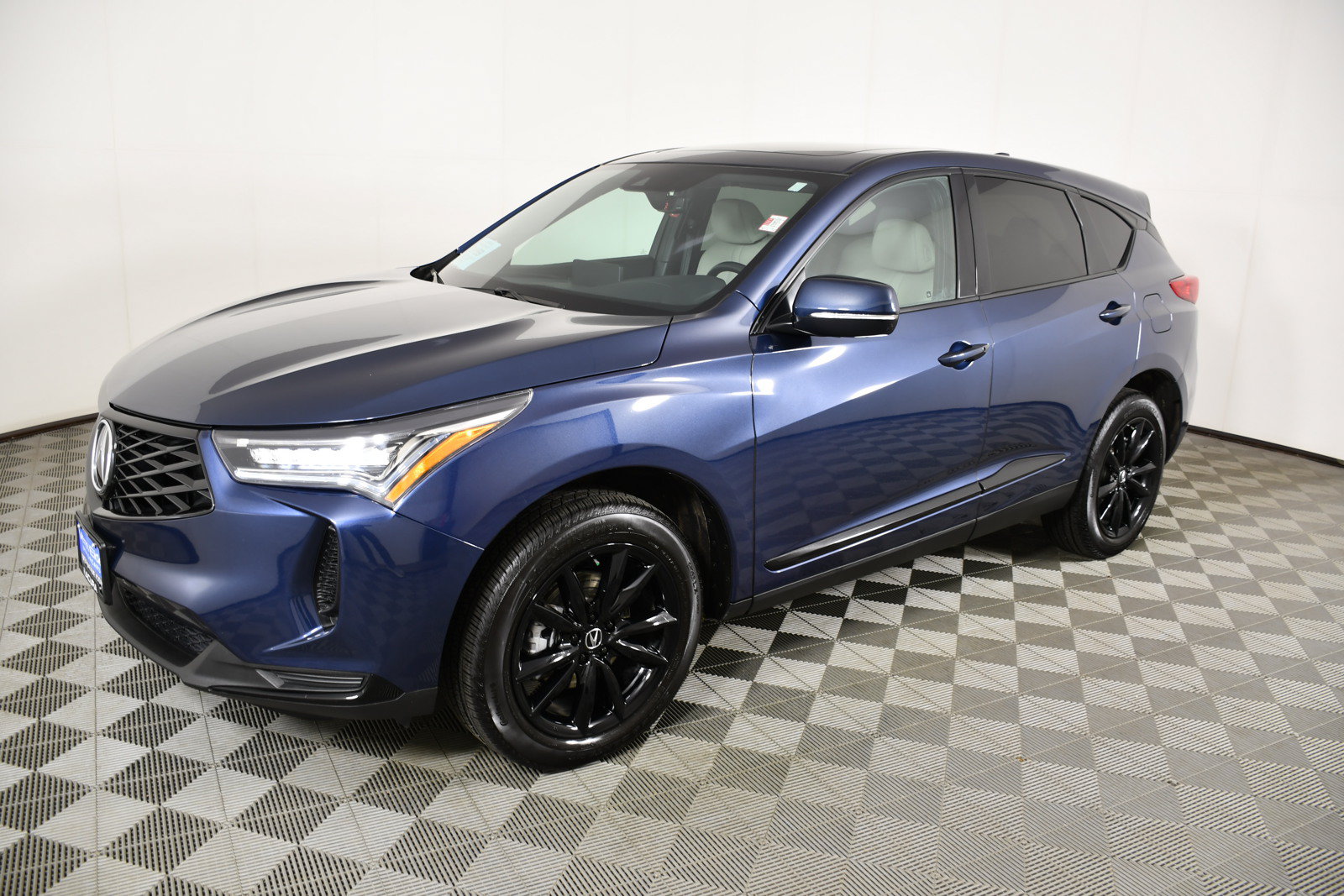 Used 2025 Acura RDX SH-AWD image 10
