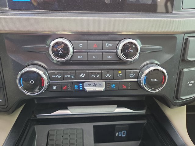 Used 2025 Ford F250 Platinum w/ Platinum Plus Package AWD/4WD image 18