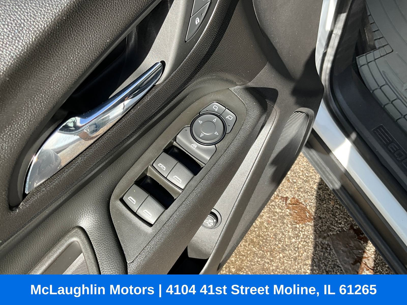 Used 2020 Chevrolet Equinox LT image 10