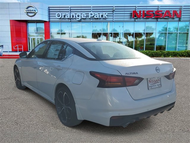 New 2025 Nissan Altima 2.5 SR w/ SR Premium Package image 3