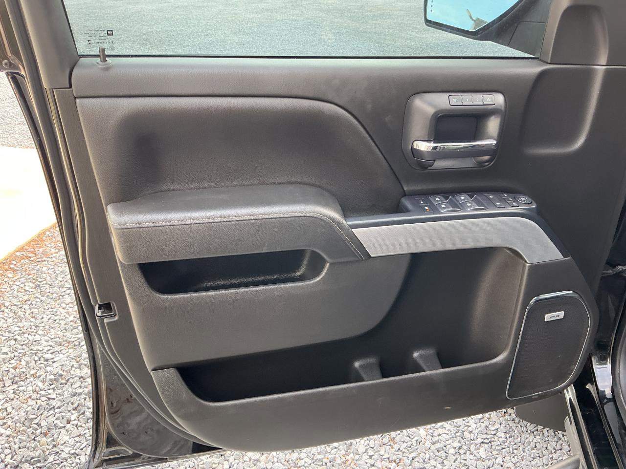 Used 2018 Chevrolet Silverado 1500 LTZ Z71 w/ LTZ Plus Package AWD/4WD image 8
