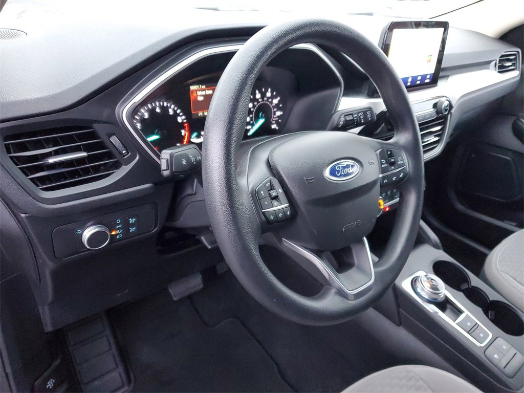 Used 2020 Ford Escape SE image 11