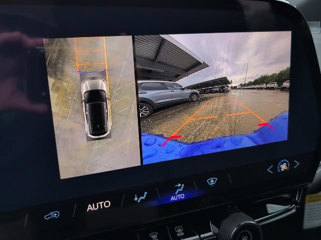 New 2026 Chevrolet Blazer EV LT AWD/4WD image 25