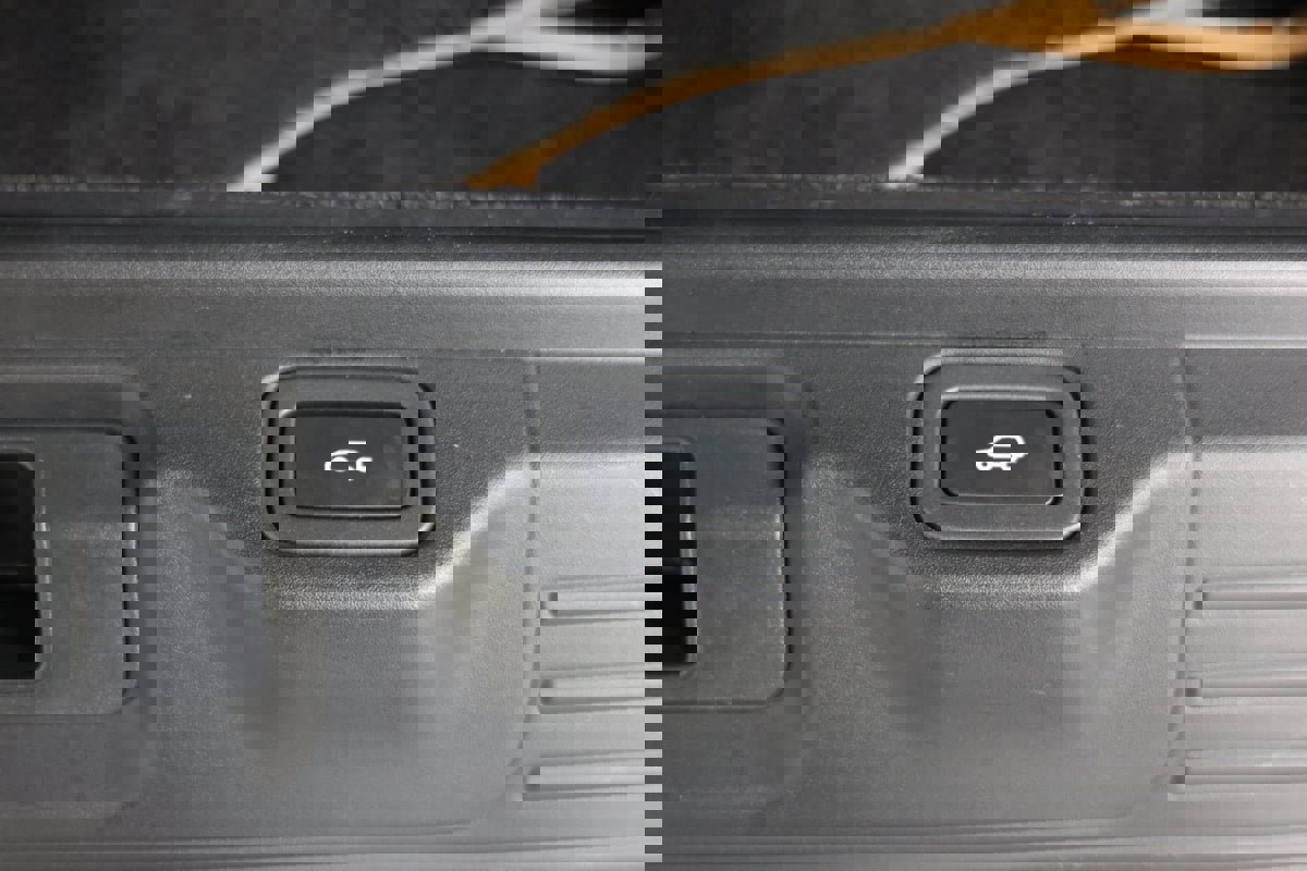 Used 2019 Land Rover Range Rover Autobiography image 46