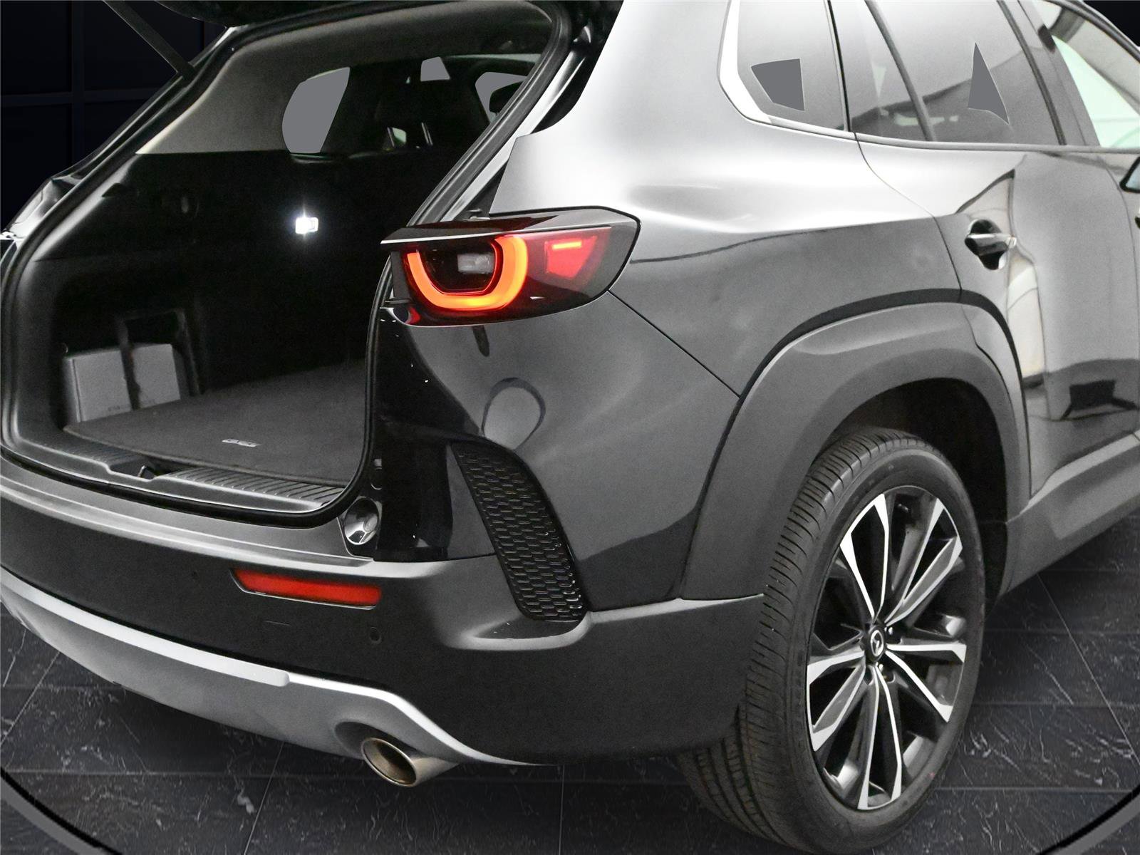 Used 2023 MAZDA CX-50 2.5 Turbo w/ Cargo Package AWD/4WD image 14