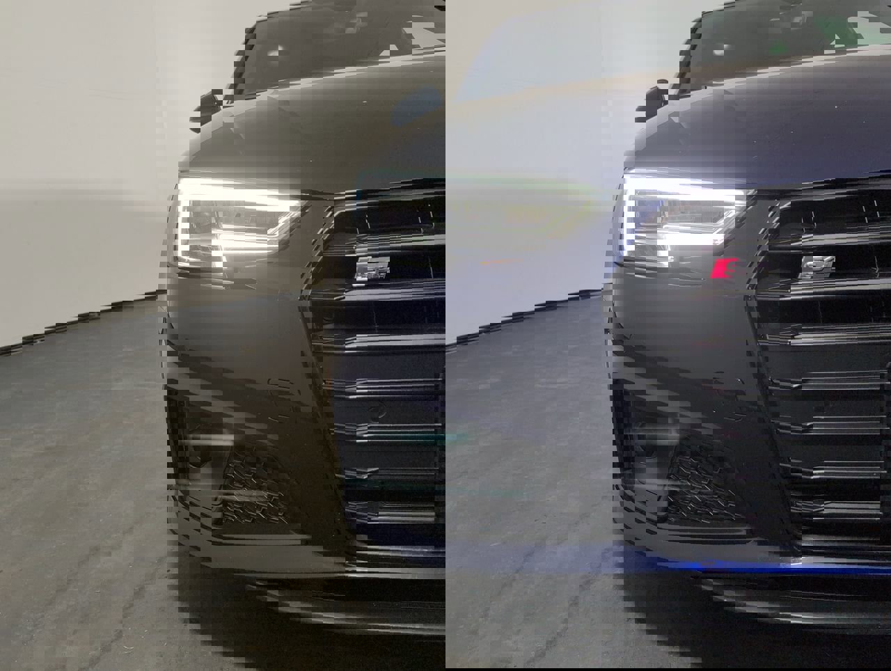 Used 2019 Audi S4 Premium Plus w/ Premium Plus Package image 36