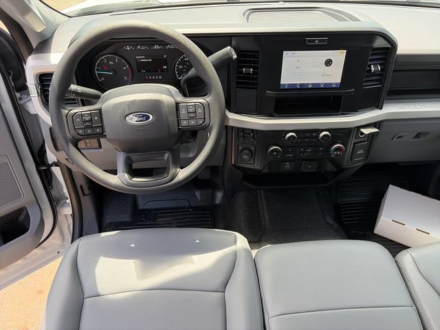 New 2026 Ford F550 4x4 Supercab Super Duty image 8