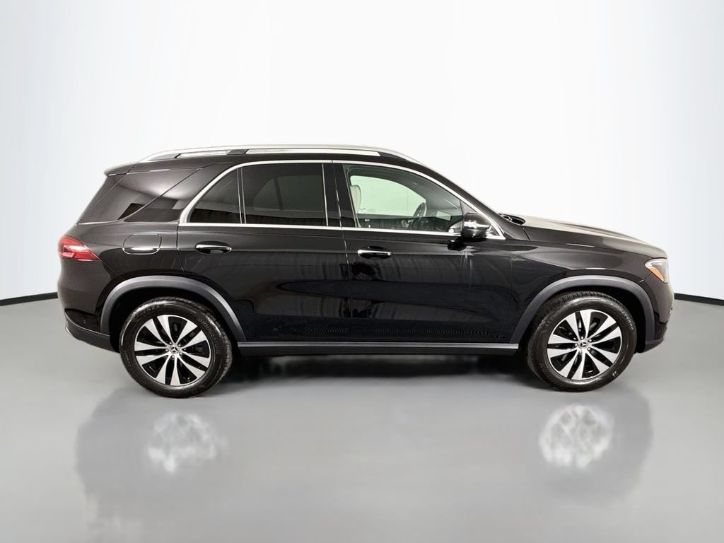 Used 2026 Mercedes-Benz GLE 450e 4MATIC w/ Winter Package image 8