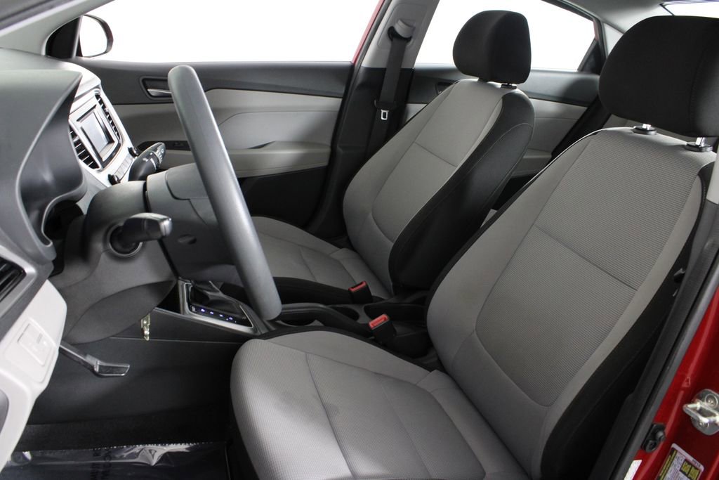Used 2020 Hyundai Accent SE image 17