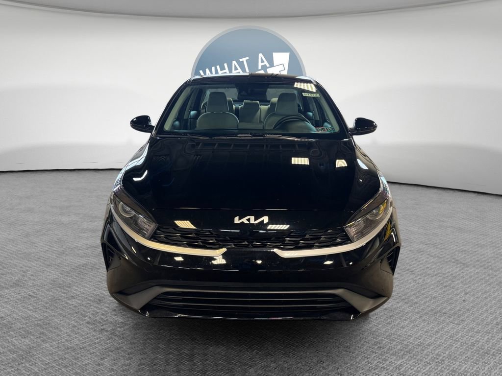 Certified 2023 Kia Forte LXS FWD image 9