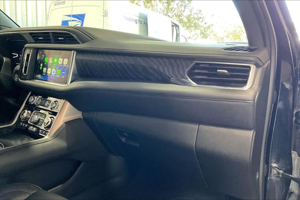 Used 2024 GMC Yukon XL Denali image 25