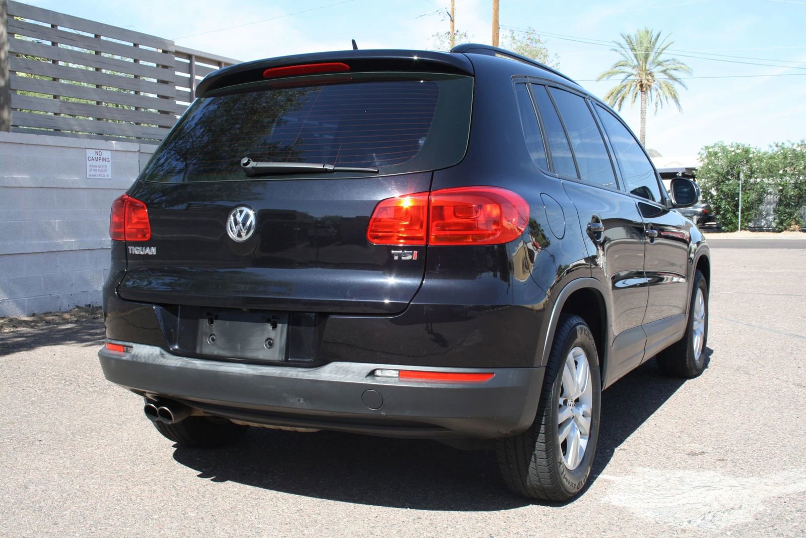 Used 2016 Volkswagen Tiguan S FWD image 4