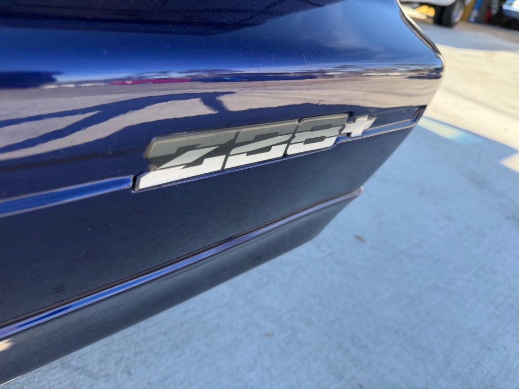 Used 1989 Chevrolet Camaro IROC-Z image 10