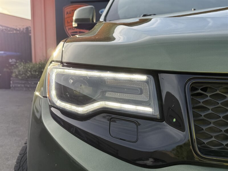 Used 2020 Jeep Grand Cherokee SRT AWD/4WD image 4