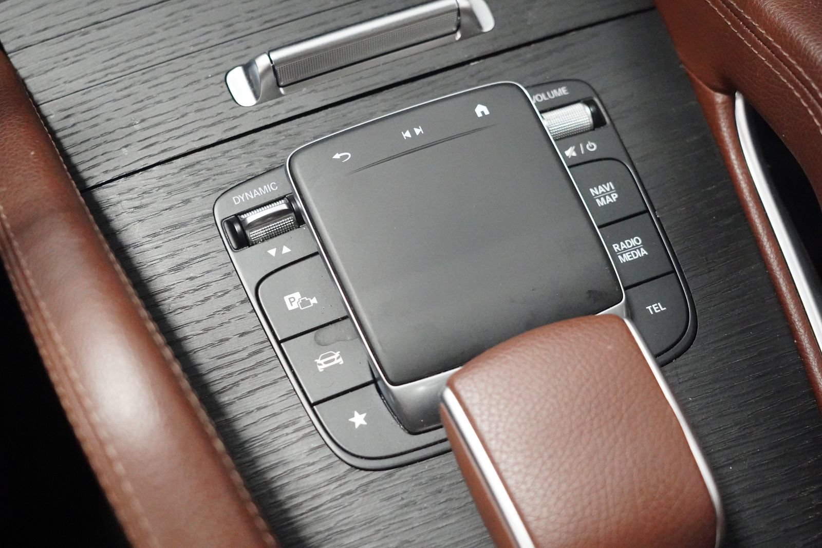 Certified 2024 Mercedes-Benz GLE 350 4MATIC image 26