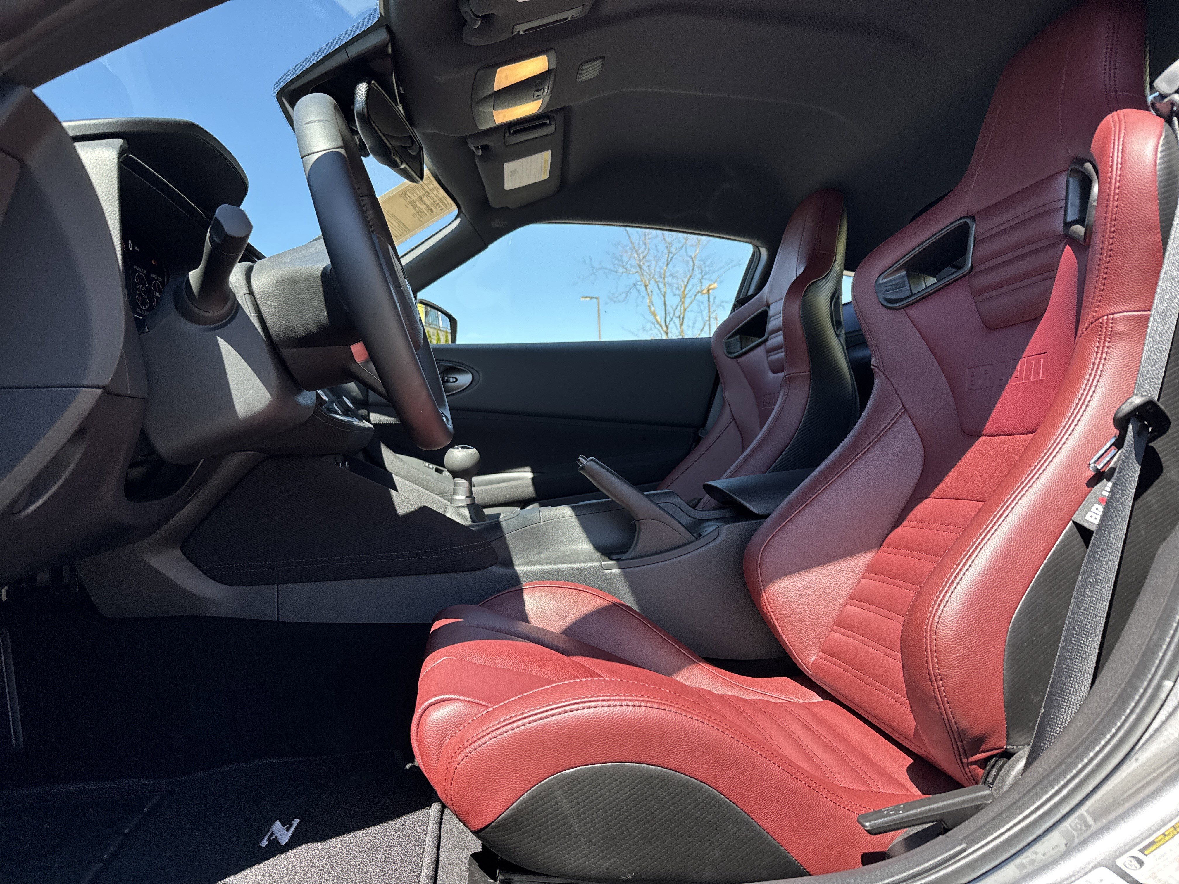Used 2025 Nissan Z Sport w/ Floor Mat Package image 16