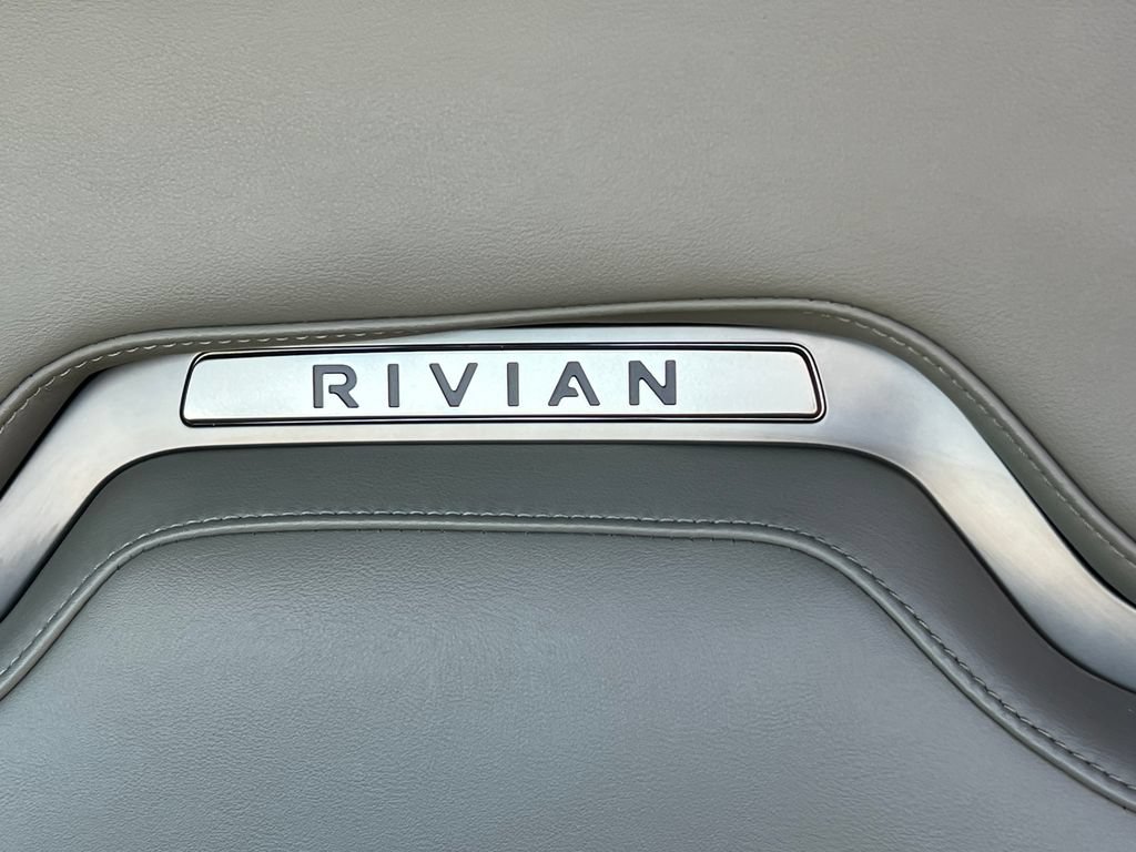 Used 2022 Rivian R1T Launch Edition AWD/4WD image 16