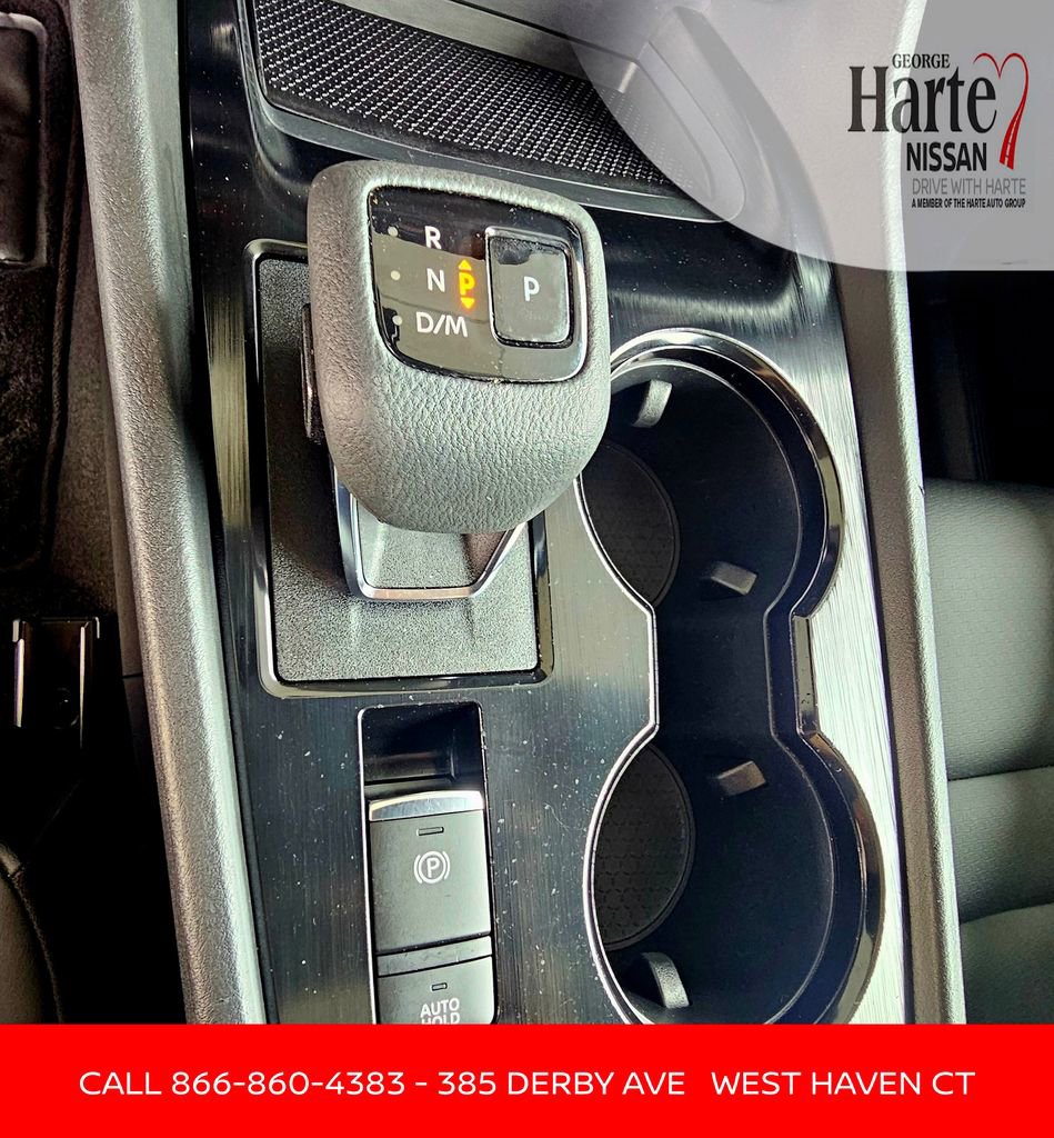 Certified 2022 Nissan Rogue SV w/ SV Premium Package image 31