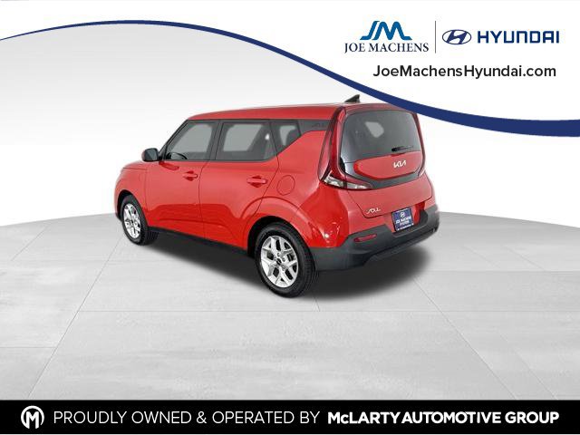Used 2022 Kia Soul LX w/ Technology Package FWD image 7