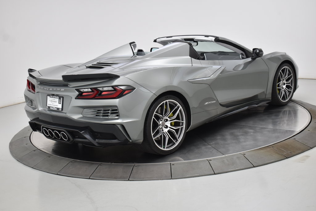 Used 2024 Chevrolet Corvette Z06 RWD image 37