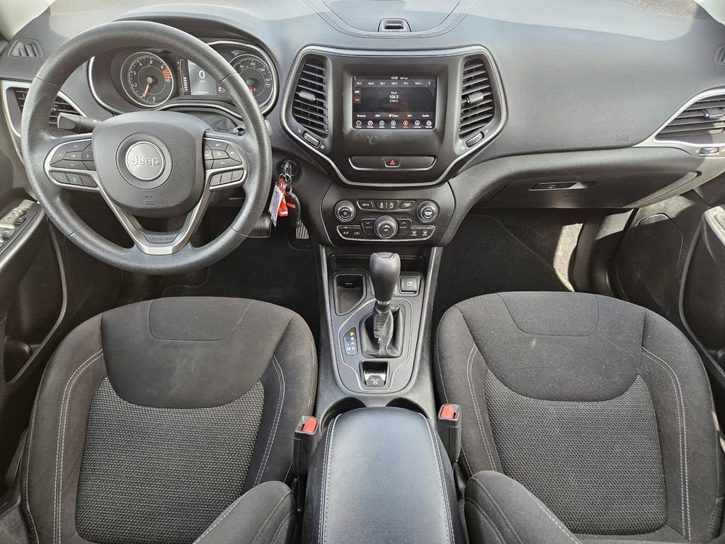 Used 2019 Jeep Cherokee Latitude w/ Popular Appearance Group FWD image 29