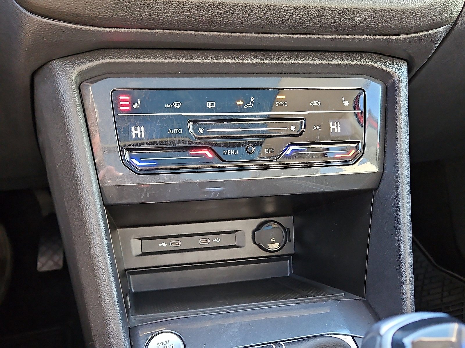 Certified 2023 Volkswagen Tiguan SE w/ Panoramic Sunroof Package image 15