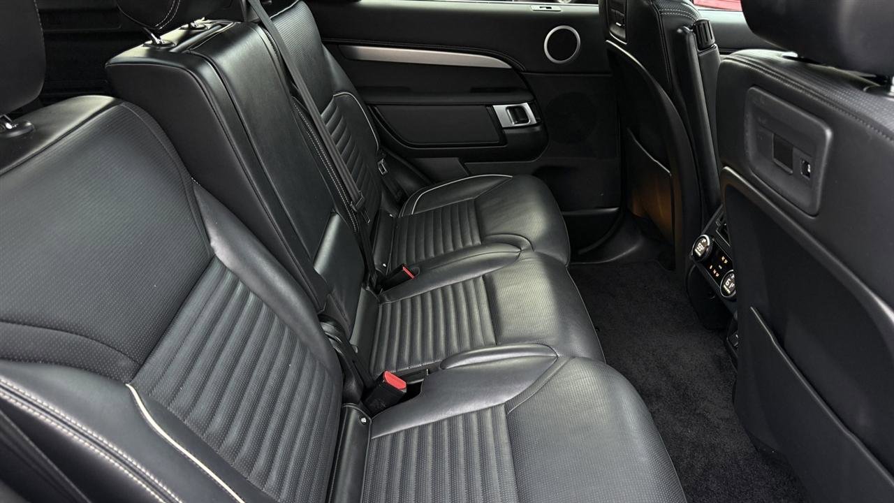 Used 2023 Land Rover Discovery S R-Dynamic AWD/4WD image 40