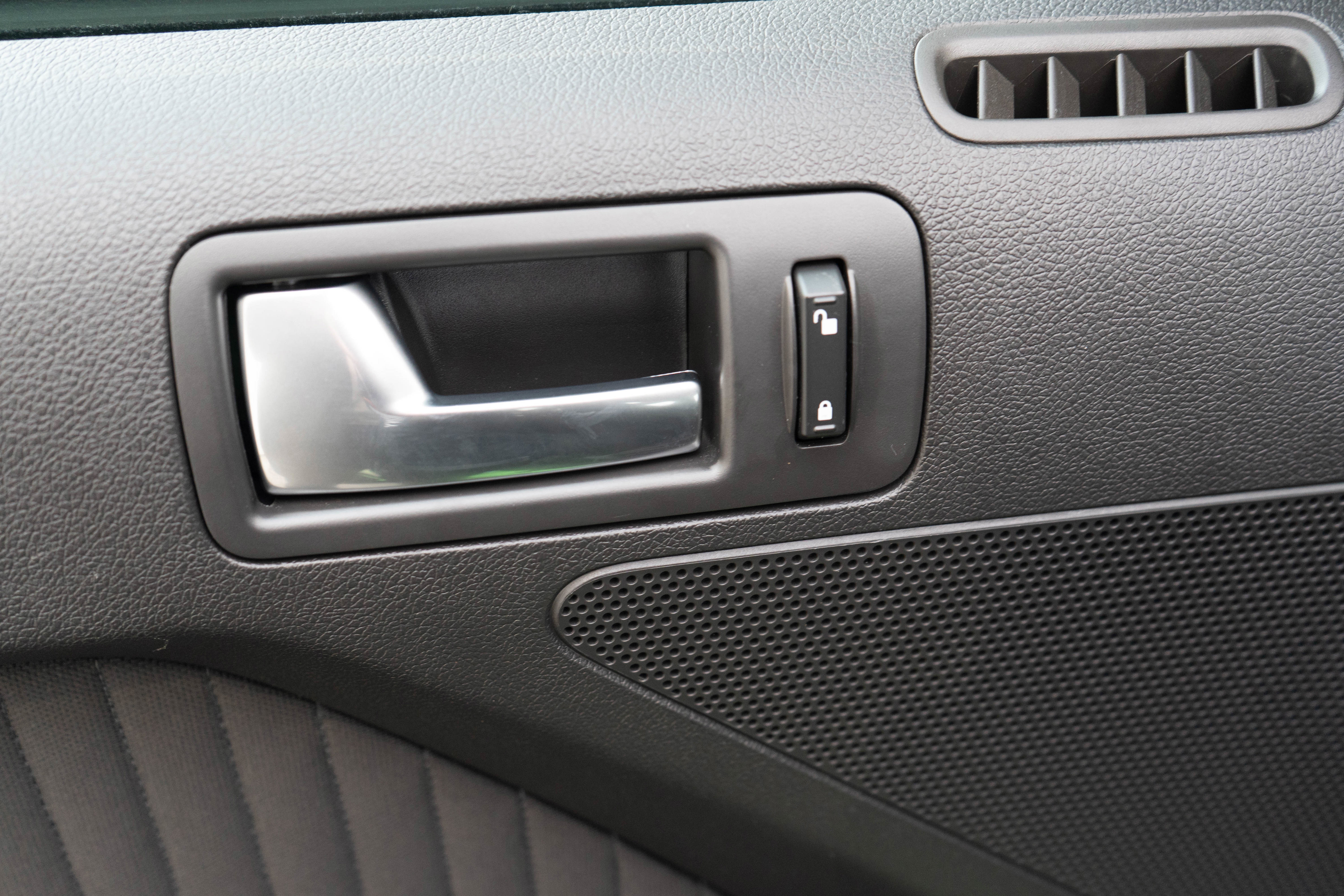 Used 2013 Ford Mustang Boss 302 w/ Boss 302 Accessory Pkg image 12