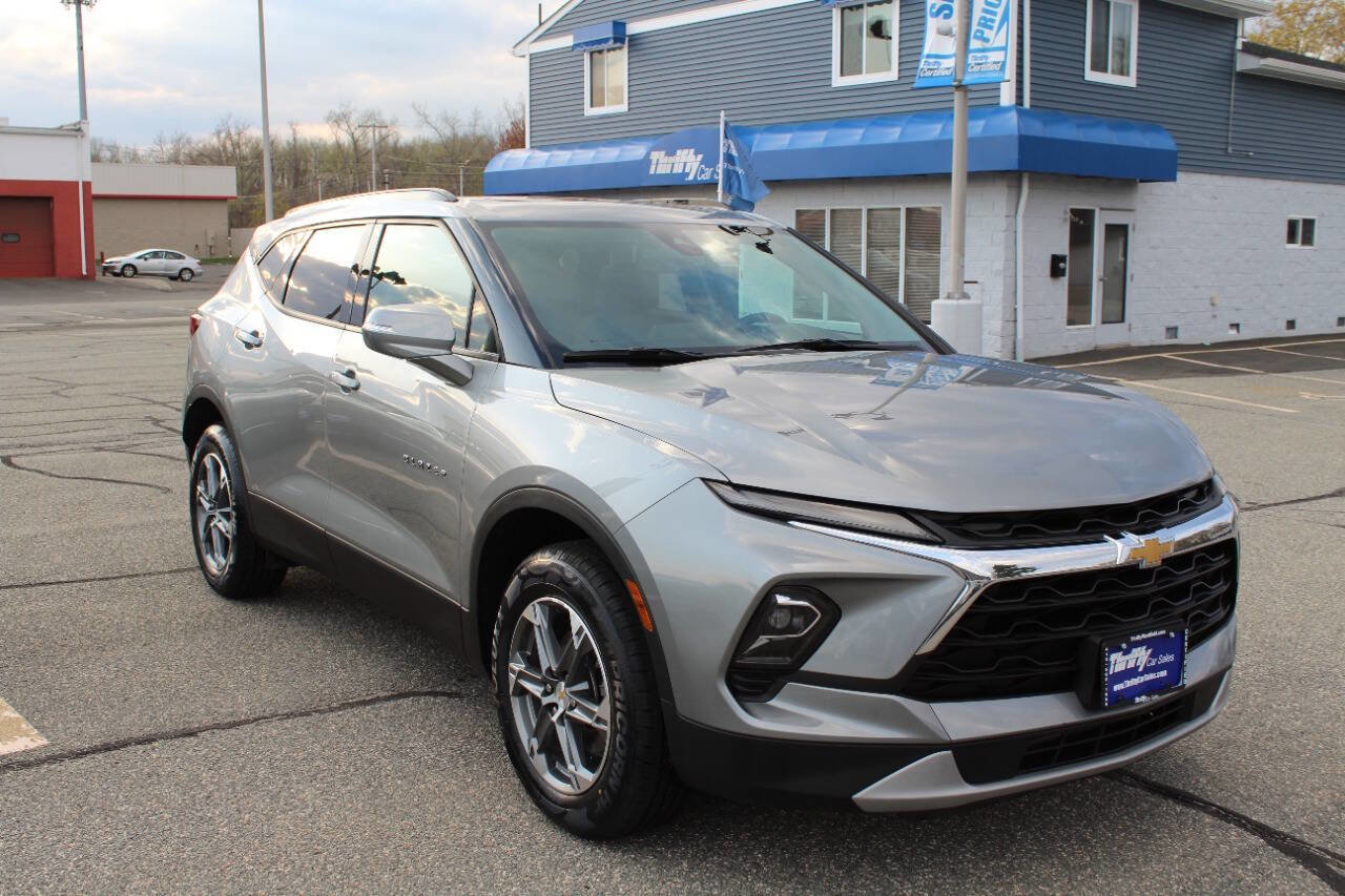 Used 2023 Chevrolet Blazer LT image 4