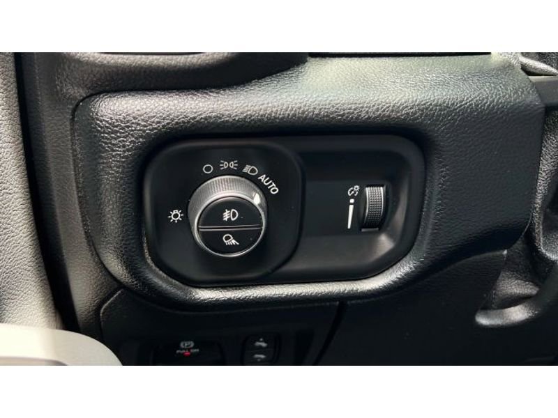 Used 2021 RAM 1500 Lone Star w/ Trailer Tow Group image 33