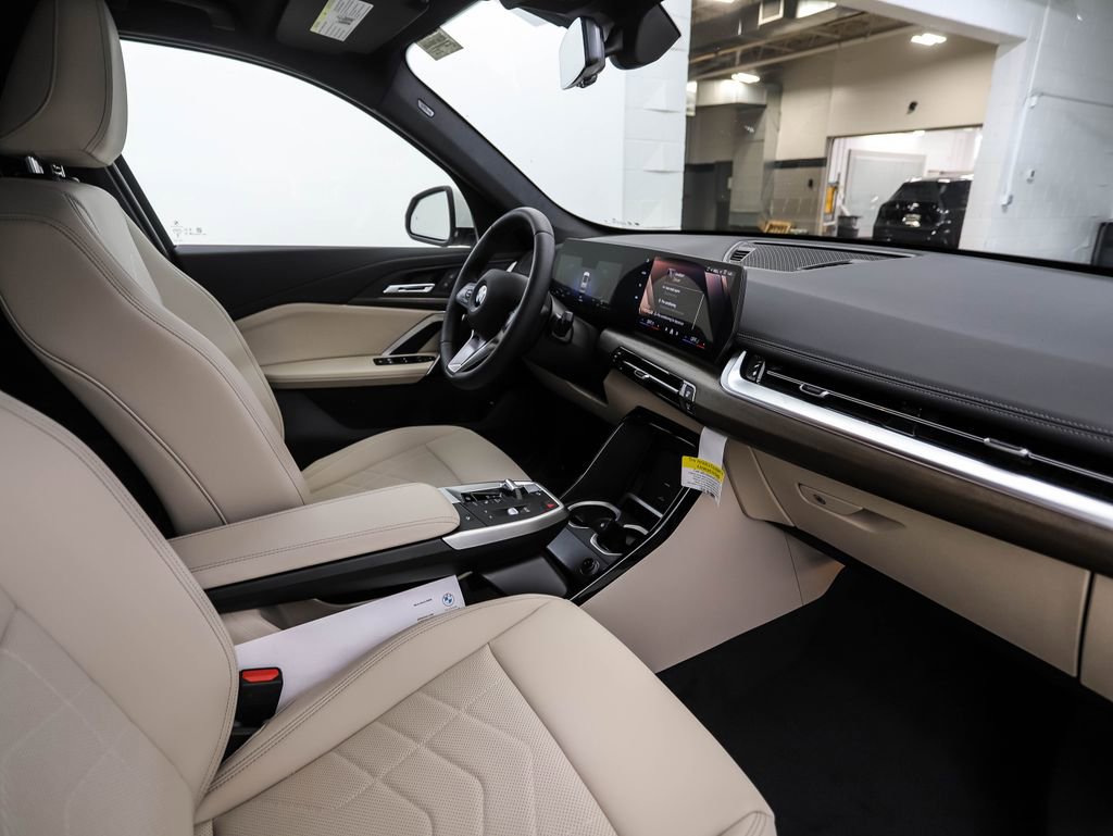 Used 2025 BMW X1 xDrive28i w/ Convenience Package image 31