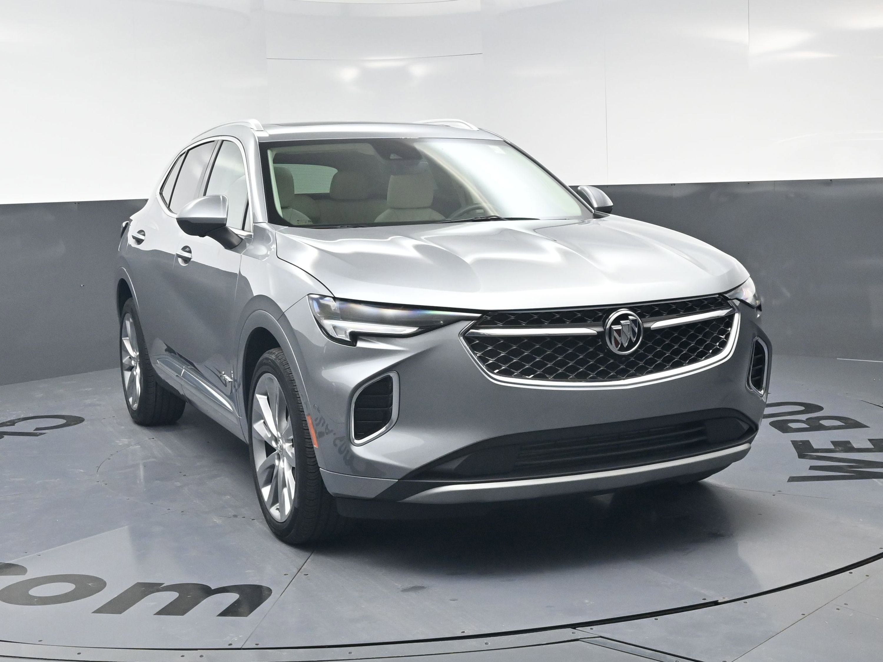 Used 2023 Buick Envision Avenir image 3