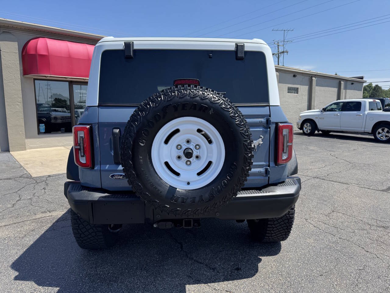 Used 2023 Ford Bronco Heritage Edition AWD/4WD image 3