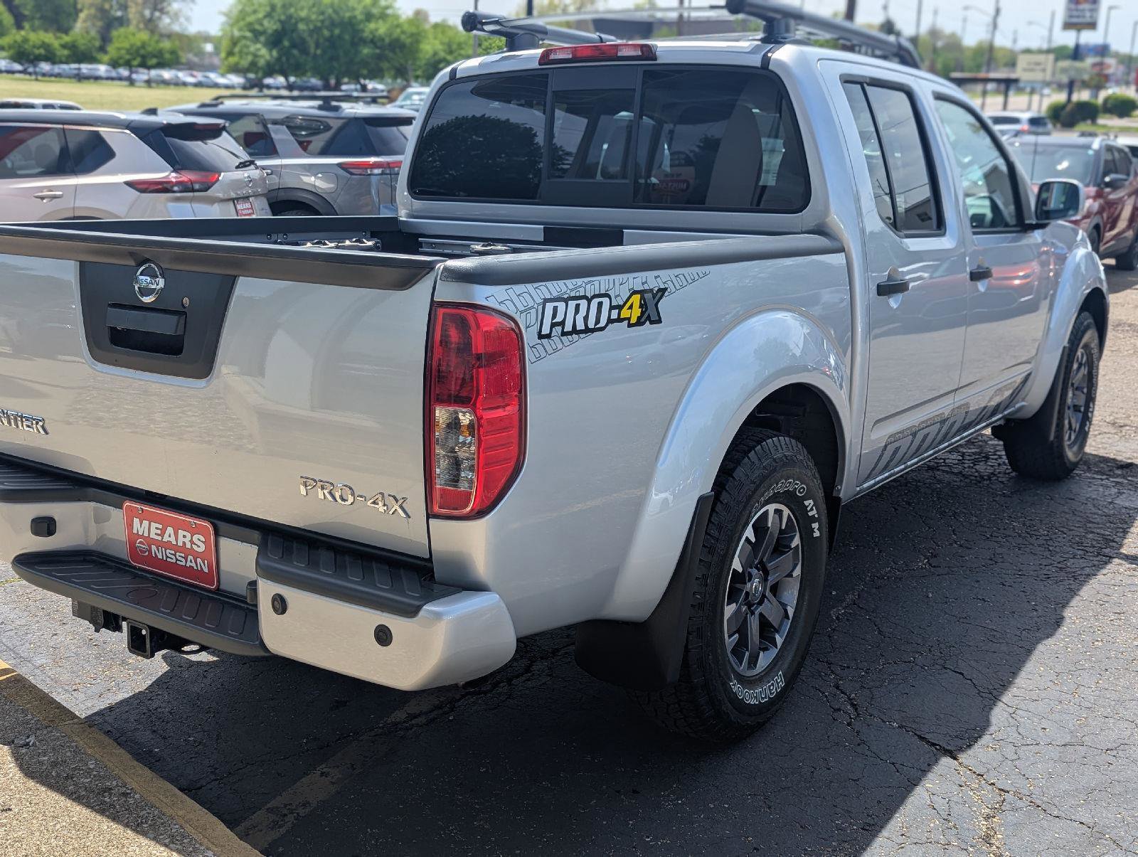 Used 2020 Nissan Frontier PRO-4X w/ Pro-4x Utility Package AWD/4WD image 12