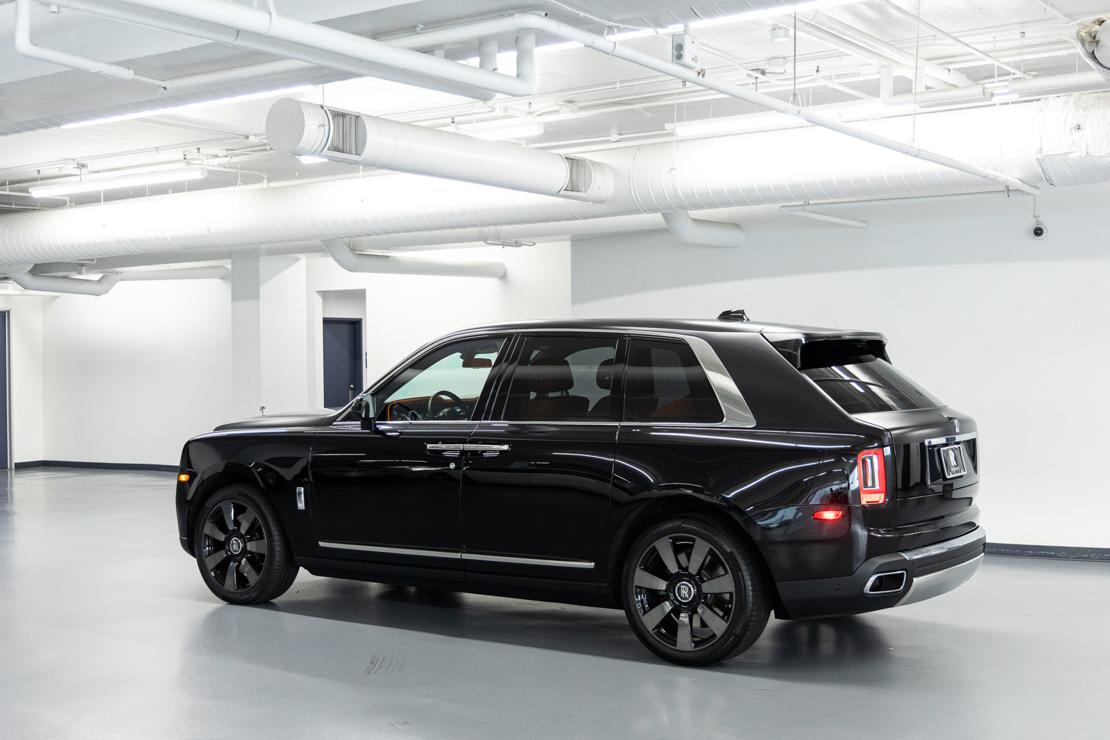 Certified 2024 Rolls-Royce Cullinan AWD/4WD image 6