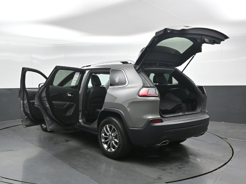 Used 2021 Jeep Cherokee Latitude Lux w/ Sun & Sound Group AWD/4WD image 52