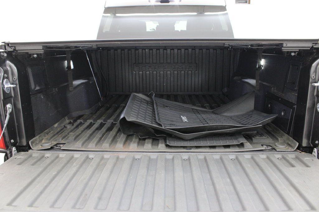 Used 2025 Toyota Tacoma TRD Off-Road AWD/4WD image 28