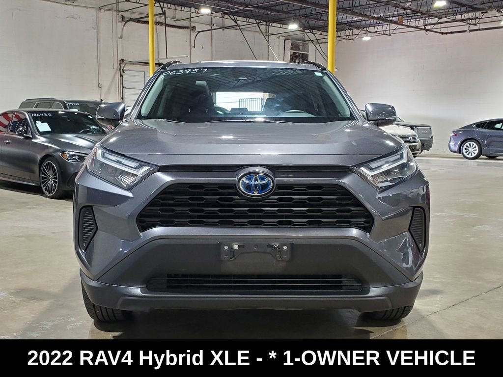 Used 2022 Toyota RAV4 XLE w/ Convenience Package AWD/4WD image 2