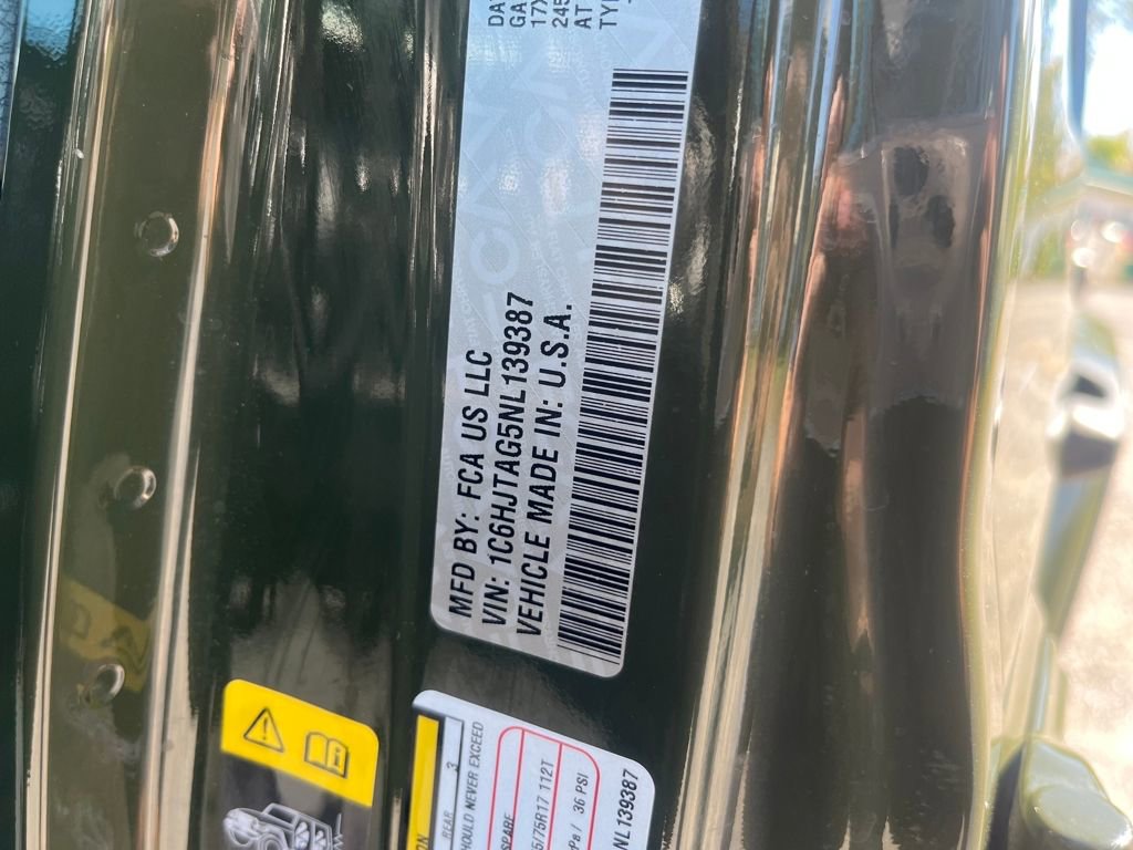 Used 2022 Jeep Gladiator Sport image 35