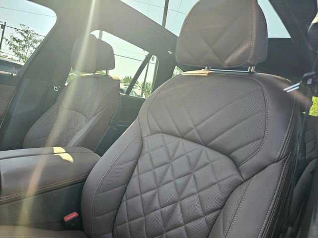Used 2023 BMW X5 xDrive45e w/ Parking Assistance Package AWD/4WD image 23