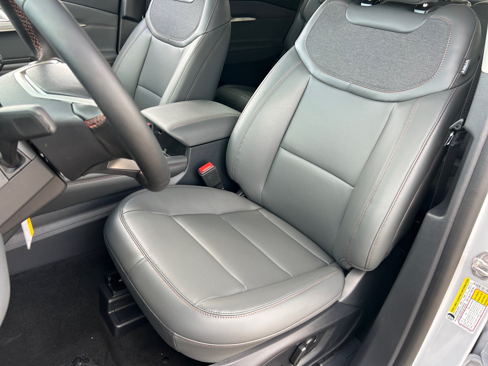 New 2026 Ford Explorer Active w/ Active Comfort Package RWD image 14