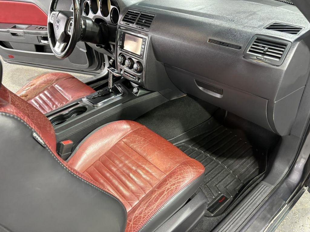 Used 2014 Dodge Challenger SXT Plus RWD image 34