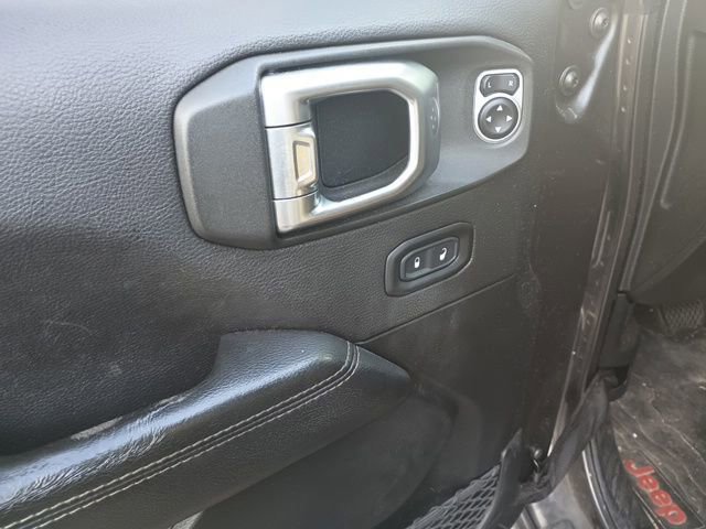 Certified 2020 Jeep Gladiator Overland AWD/4WD image 9