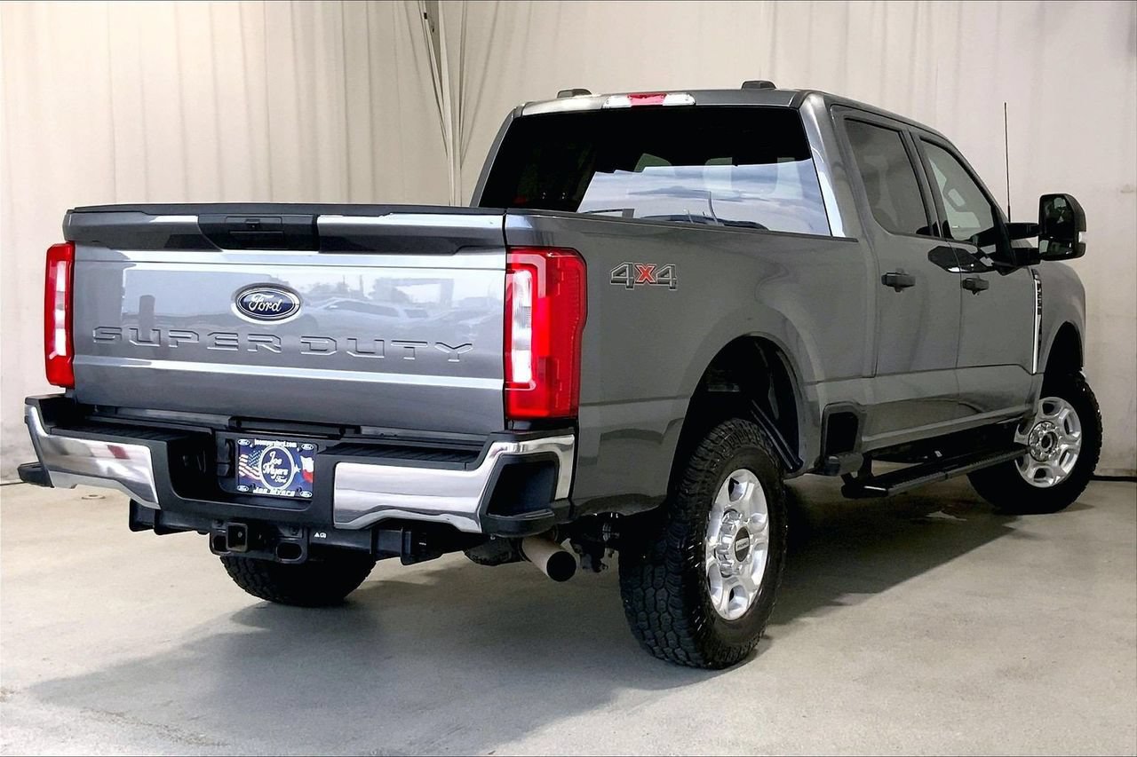Used 2025 Ford F250 XLT AWD/4WD image 13