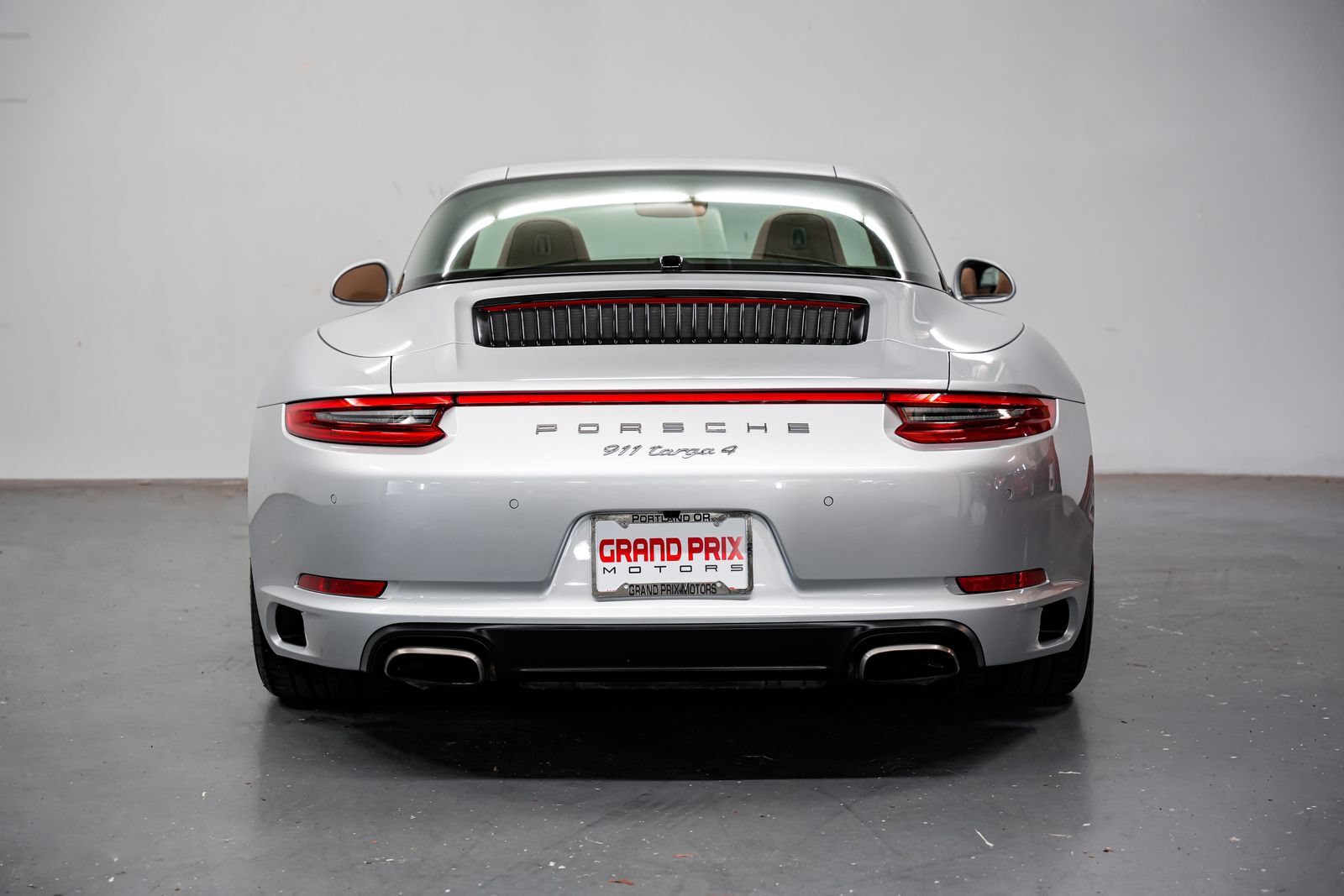 Used 2017 Porsche 911 Targa 4 AWD/4WD image 4