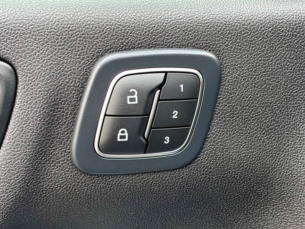 Used 2023 Ford Escape ST-Line Select w/ Tech Pack #2 AWD/4WD image 22