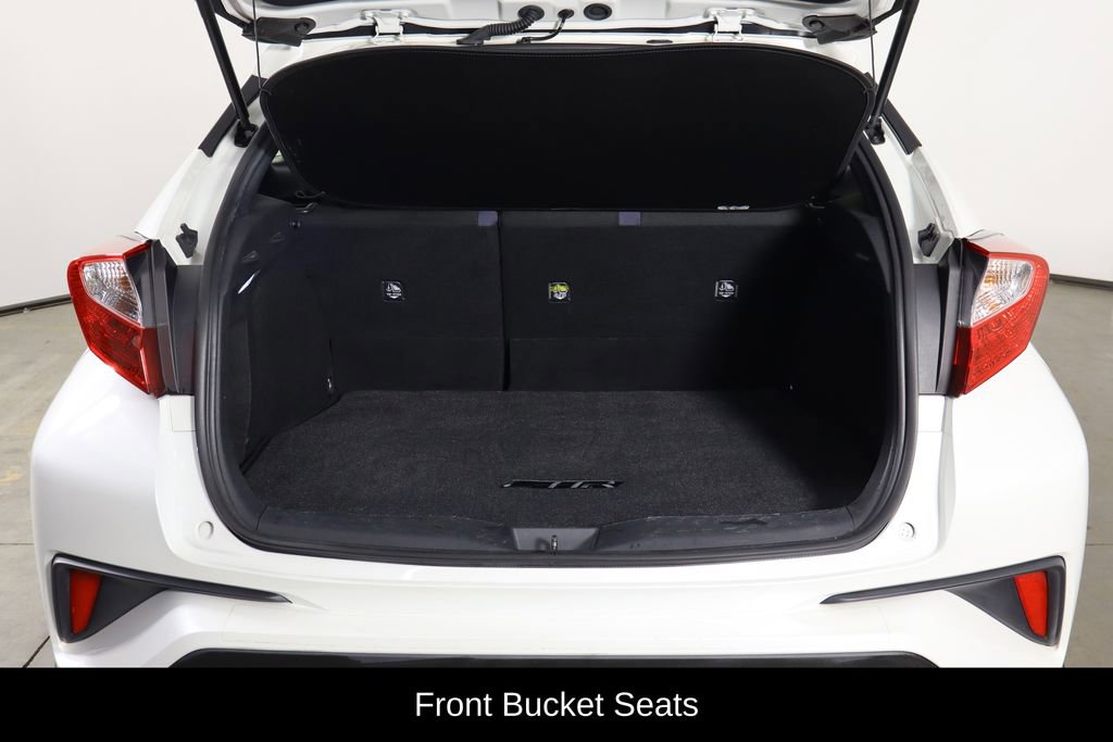 Used 2020 Toyota C-HR XLE image 17
