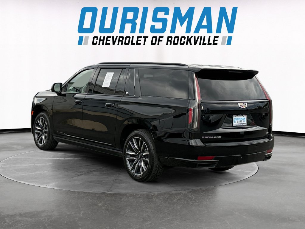 Used 2022 Cadillac Escalade ESV Sport Platinum AWD/4WD image 4